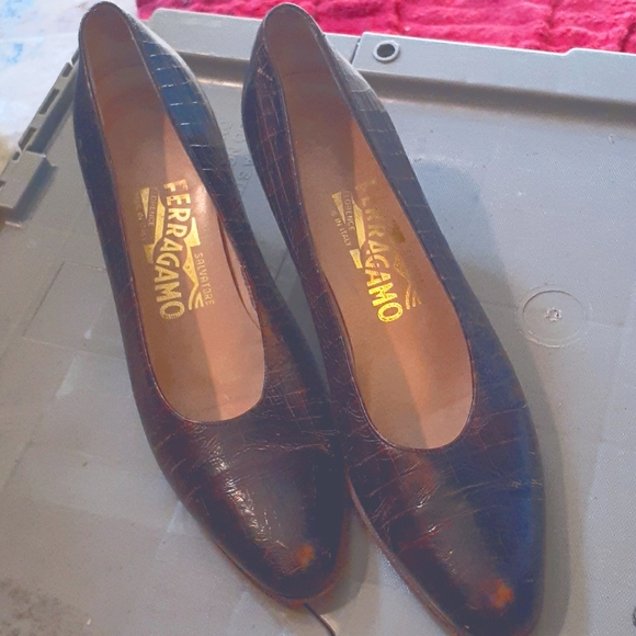 Salvatore Ferragamo shoes - Picture 1 of 5
